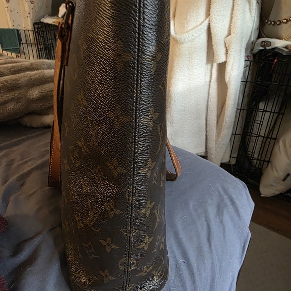 Louis Vuitton Dark Brown Monogram Tote - Picture 16 of 16